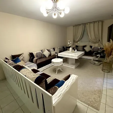 Maison Familiale Et Spacieuse 别墅